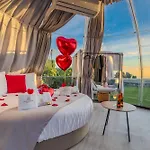 Glamping Experiencia Burbuja Con Jacuzzi Privado, Piscina Y Vistas Al Mar
