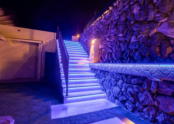 Experiencia Burbuja Con Jacuzzi Privado, Piscina Y Vistas Al Mar